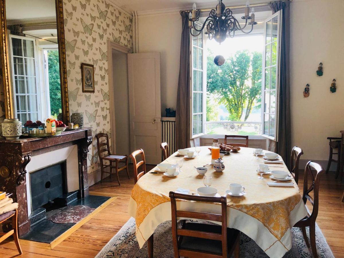 Le Donjon D'Anthon Bed & Breakfast ภายนอก รูปภาพ